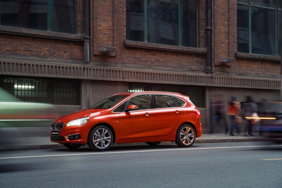  BMW 220i Active Tourer Luxury Line 2016 года  (CN) (фото 15 из 34)